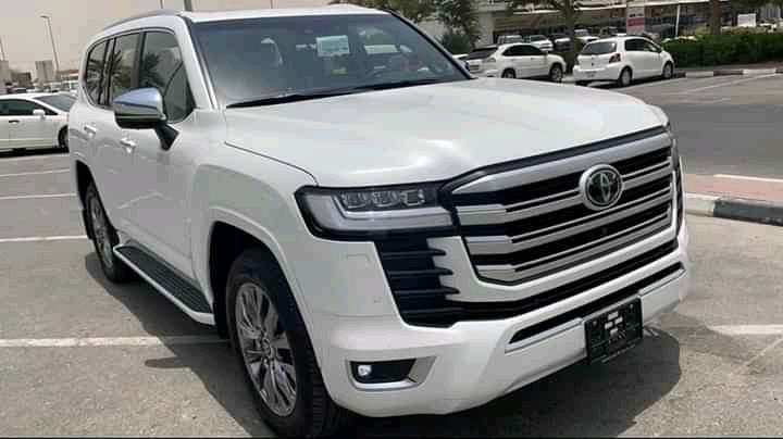 Toyota Land criser V8 ann 2022