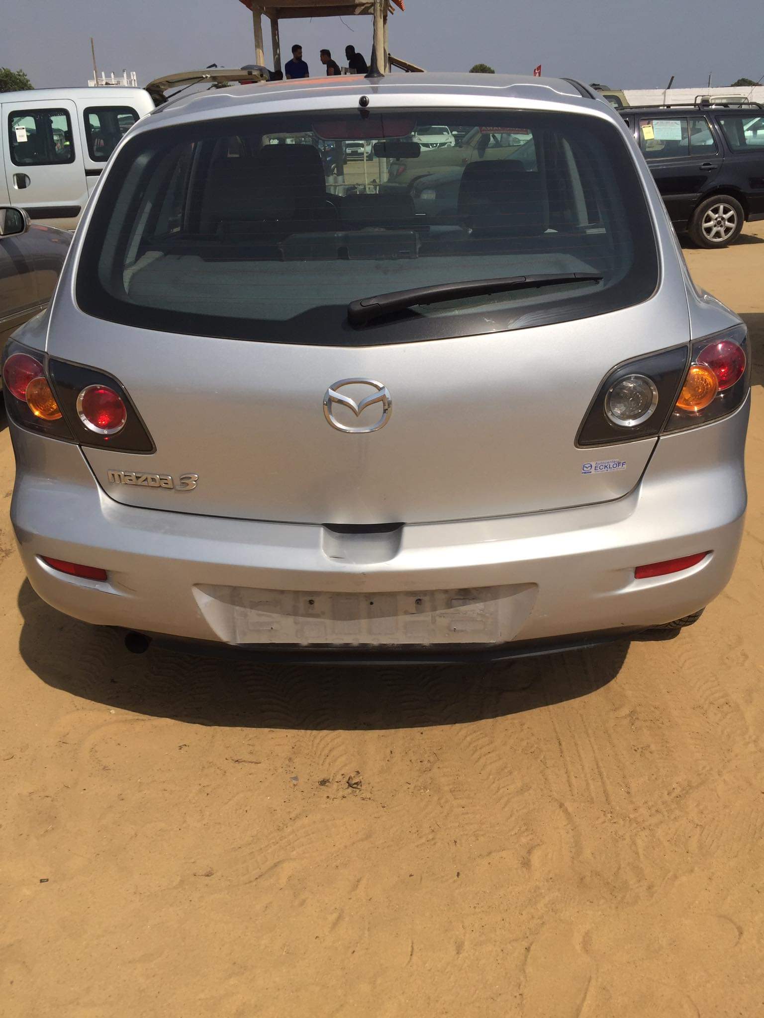 Mazda3 2004 transmission manuelle intérieur tissu moteur v4 sans douane