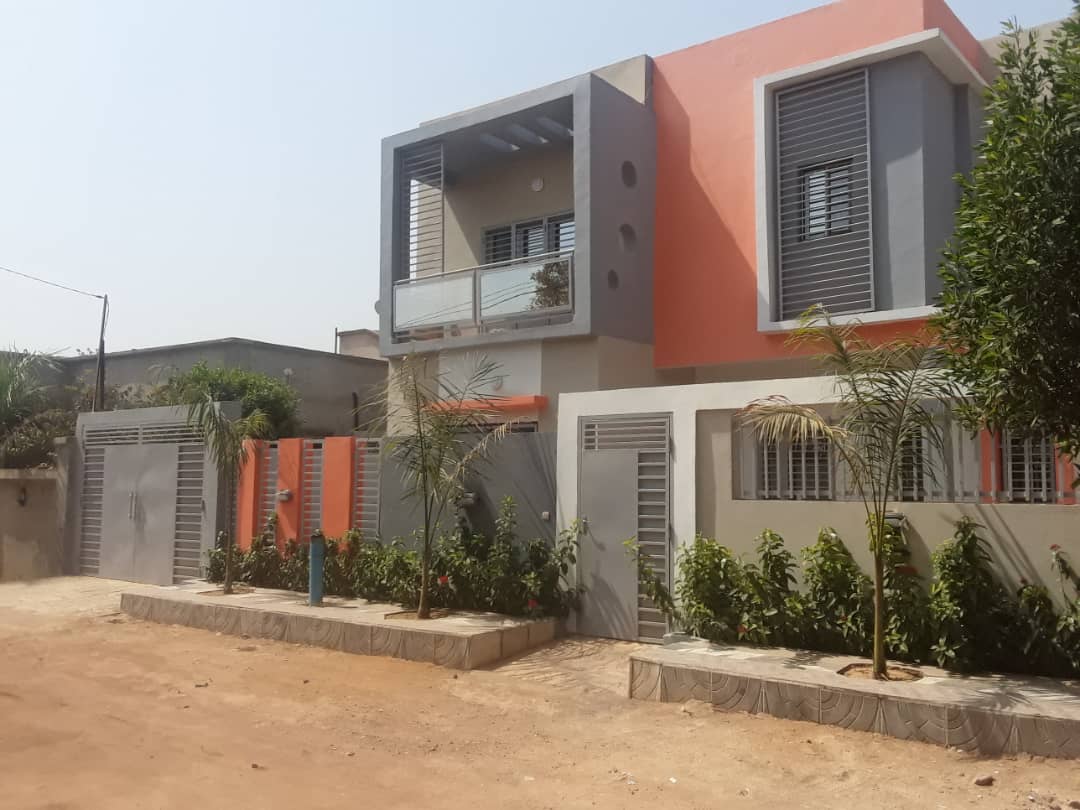 entreprise AKDR Mali commerce générale international vente achat immobilier maison