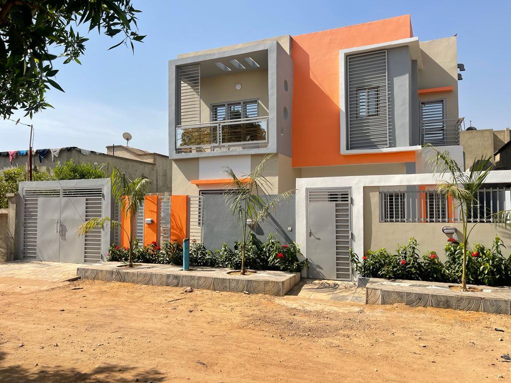 entreprise AKDR Mali commerce générale international vente achat immobilier maison