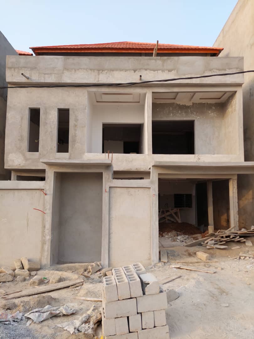 Vends de villa duplex à cocody rivera faya cité sir.