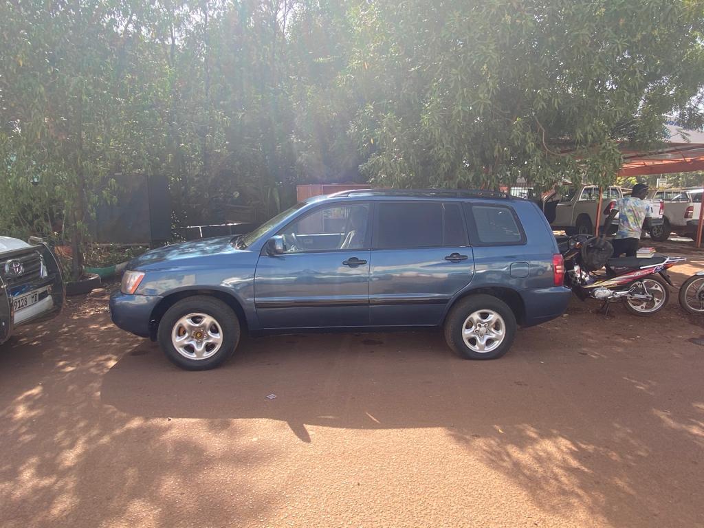 je vous conseille d'aller consulter notre page Quincaillerie Général et Divers sur Facebook