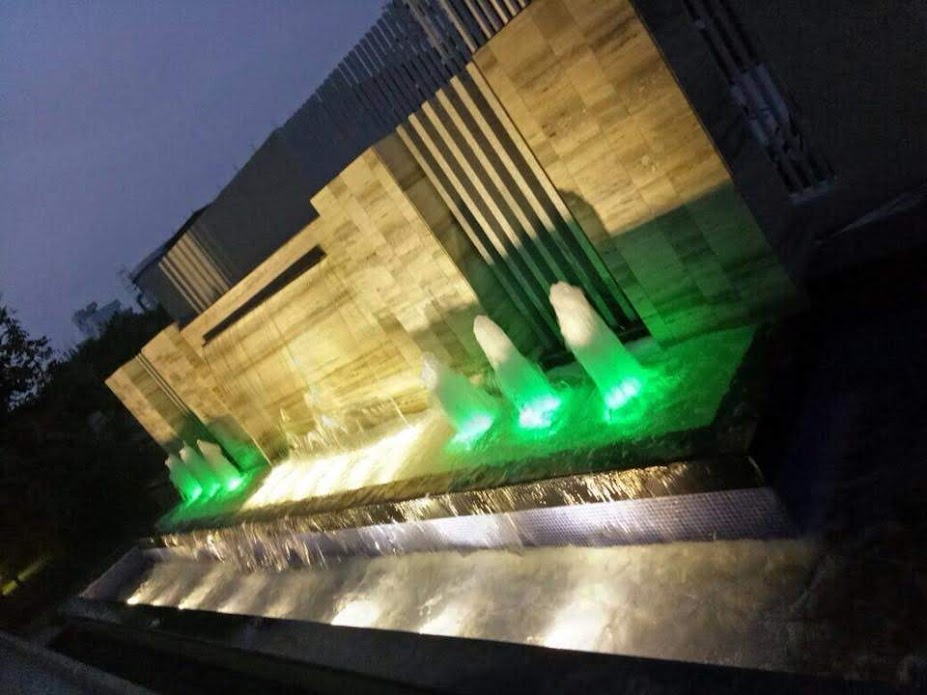 vente et instalation d'accesoirs pour fontaine, cascade et piscine vente et instalation d'accesoirs pour fontaine, cascade et piscine