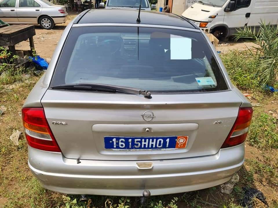 opel astra 2004 boite automatique