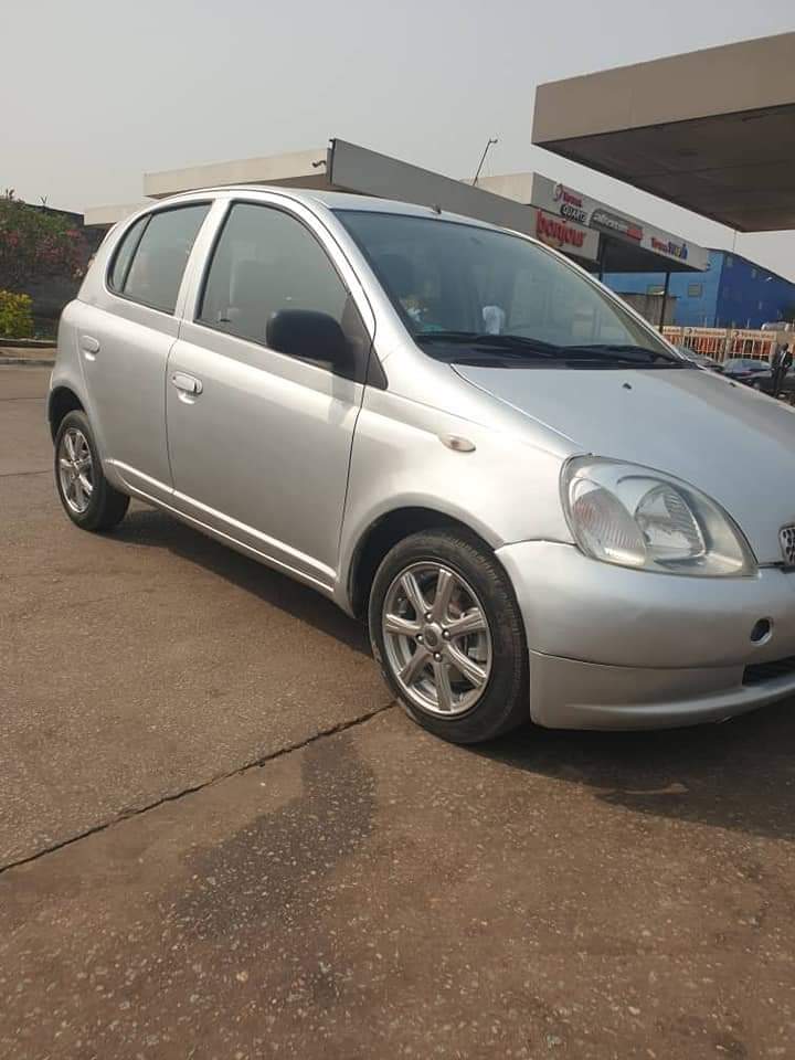 Toyota yaris 2002 boite automatique