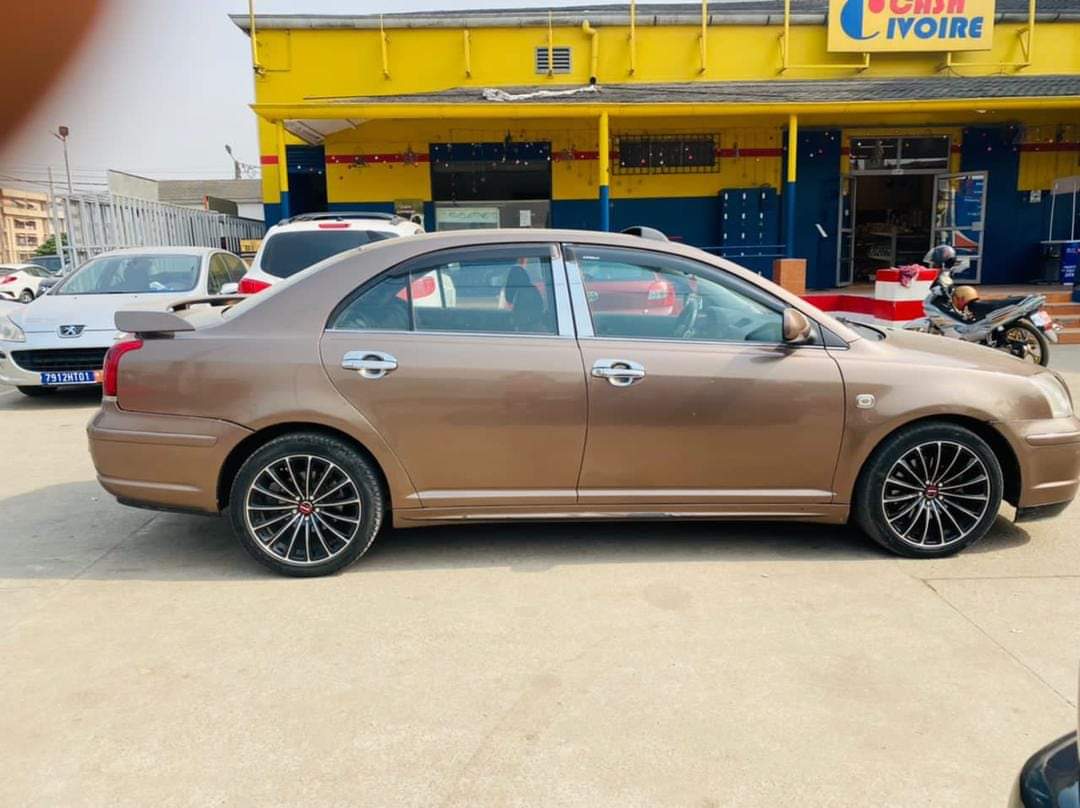 Toyota avensis 2006 boite automatique