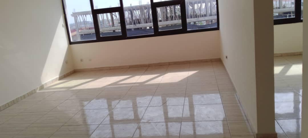 nous mettons en location des appartements 3 pièces et studios pour bureau à la riviera bonoumin nous mettons en location des appartements 3 pièces et studios pour bureau à la riviera bonoumin
