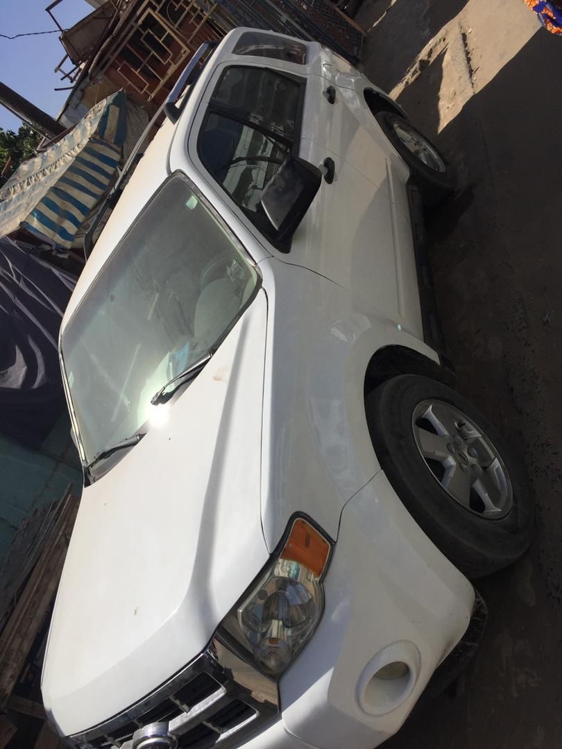 FORD ESCAPE ANNÉE 2012