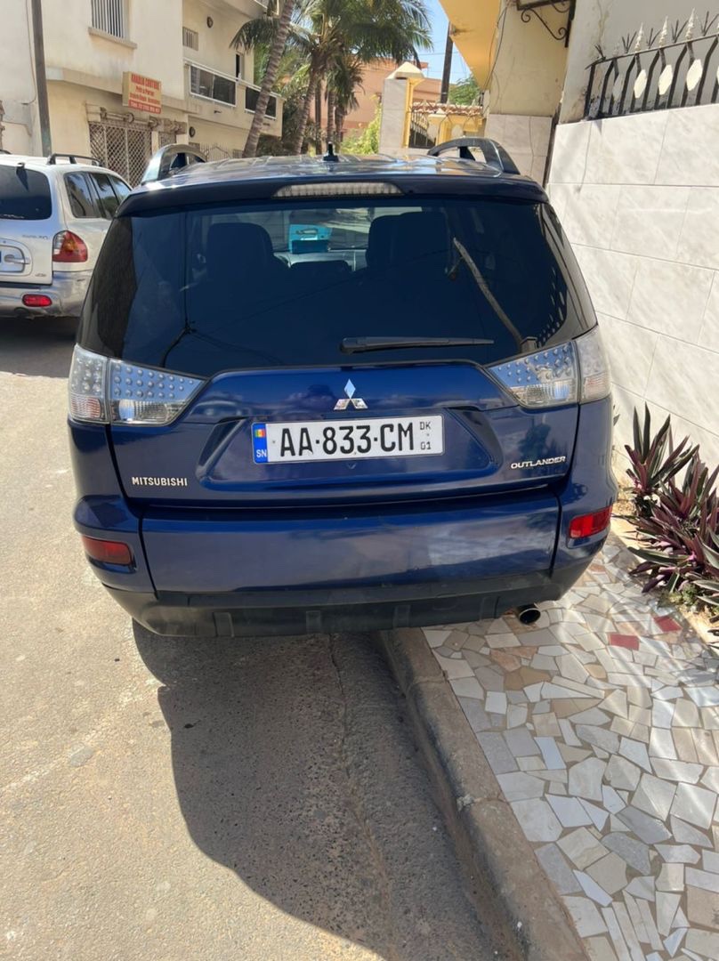 MITSUBISHI OUTLANDER ANNÉE 2012