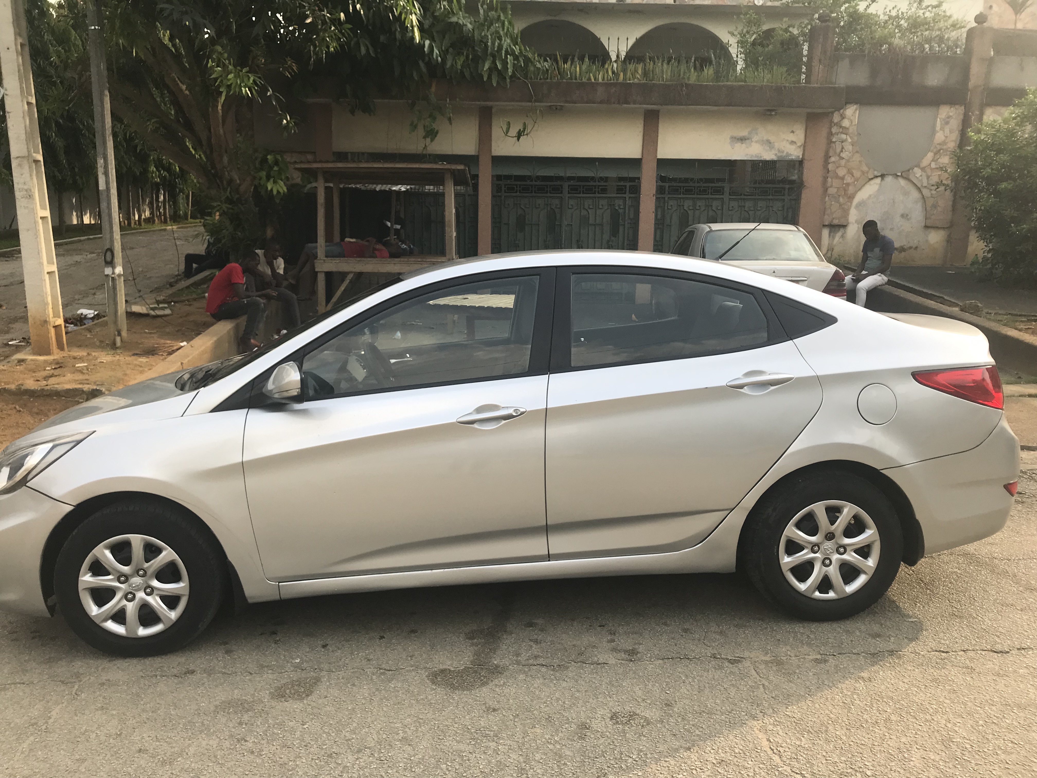 Hyundai Accent 2015