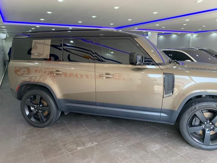 Range Rover Defender