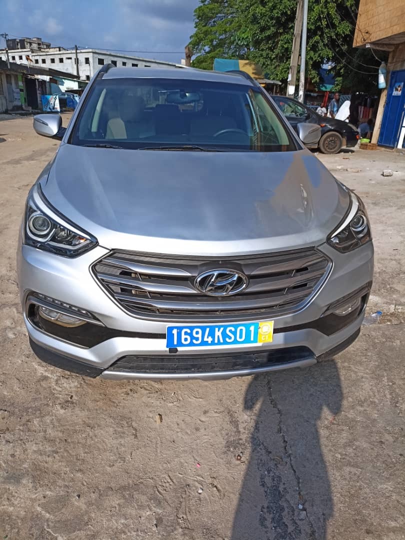 Hyundai santafé sport année 2018 EN VENTE Hyundai santafé sport année 2018 EN VENTE