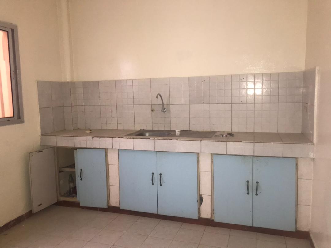 APPARTEMENT À LOUER YOFF