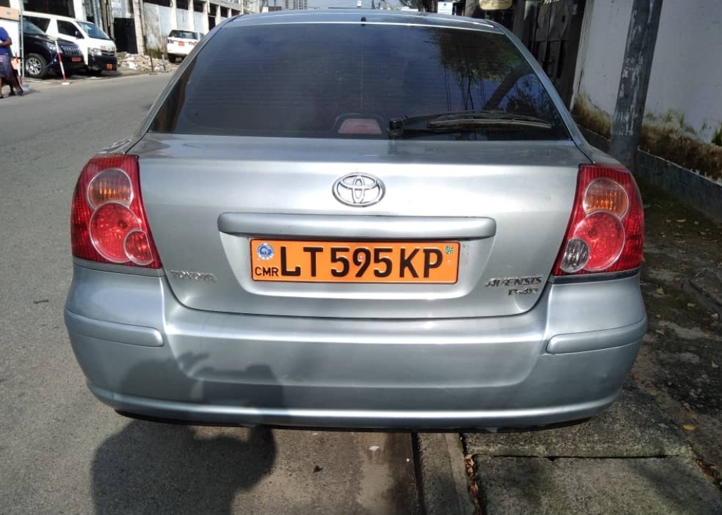 avensis 2008 8 mois au Cameroun