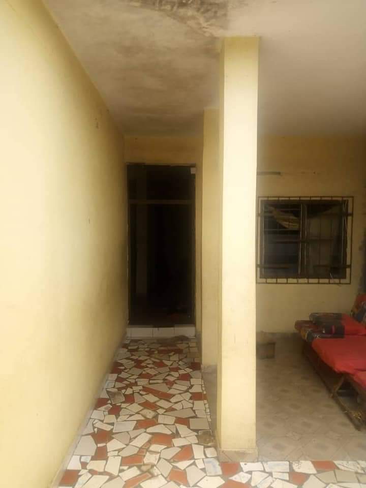 Belle villa en vente à Yopougon Sideci pharmacie Akadjoba précisément à la cité Amiegre