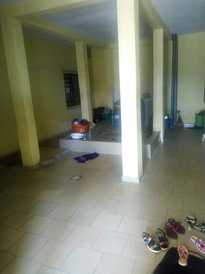 Belle villa en vente à Yopougon Sideci pharmacie Akadjoba précisément à la cité Amiegre