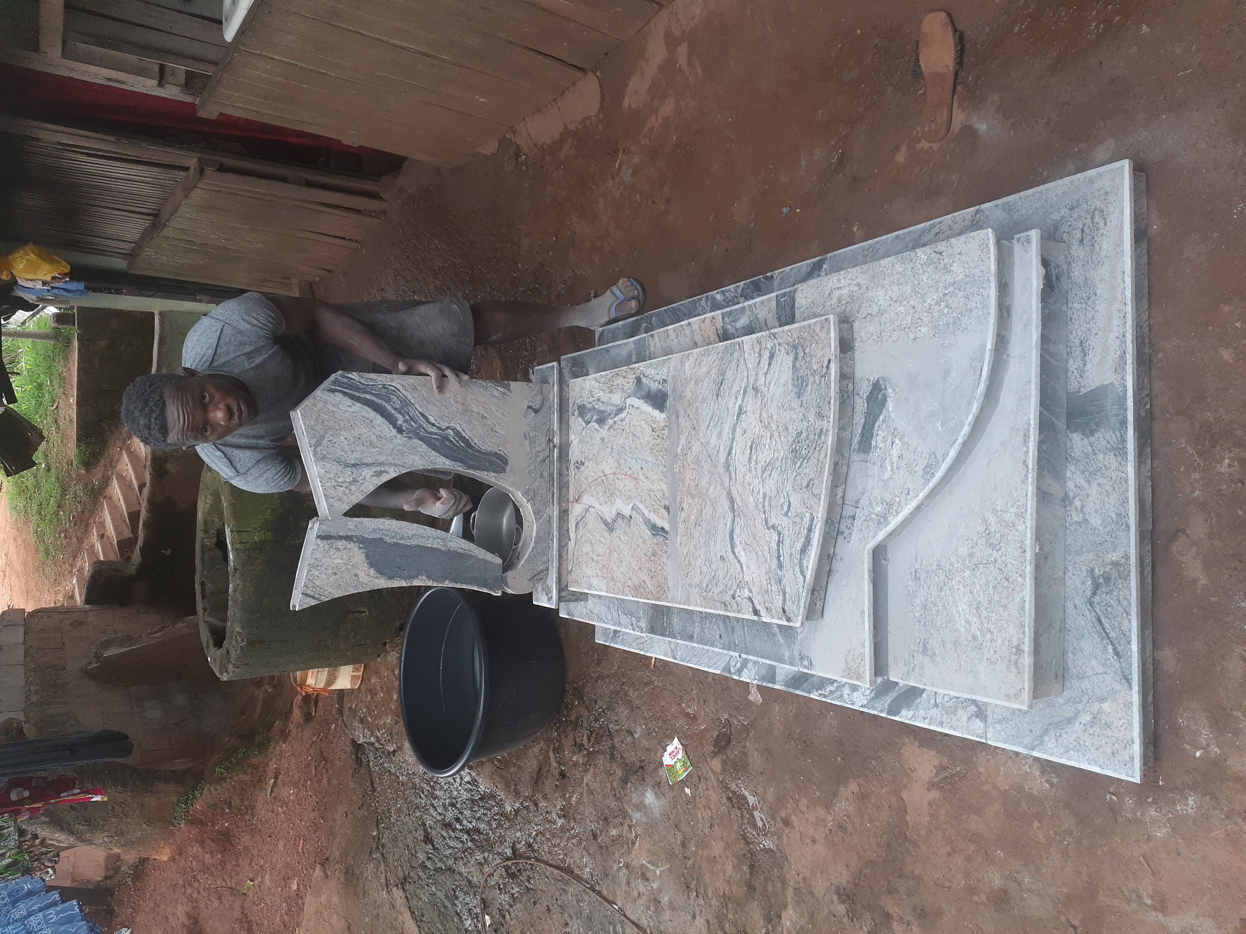 Pierre tombale au cameroun