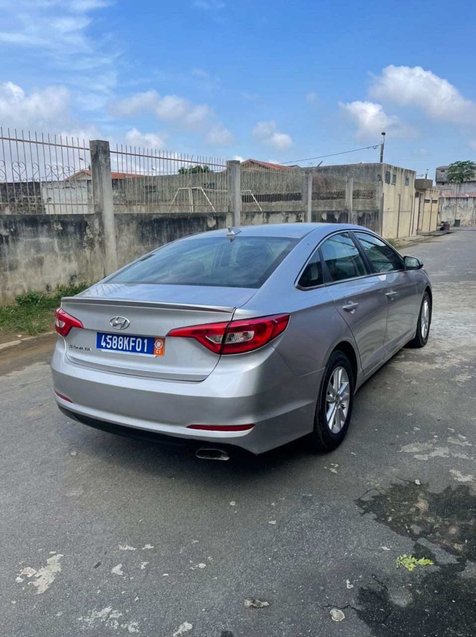 HYUNDAI SONATA