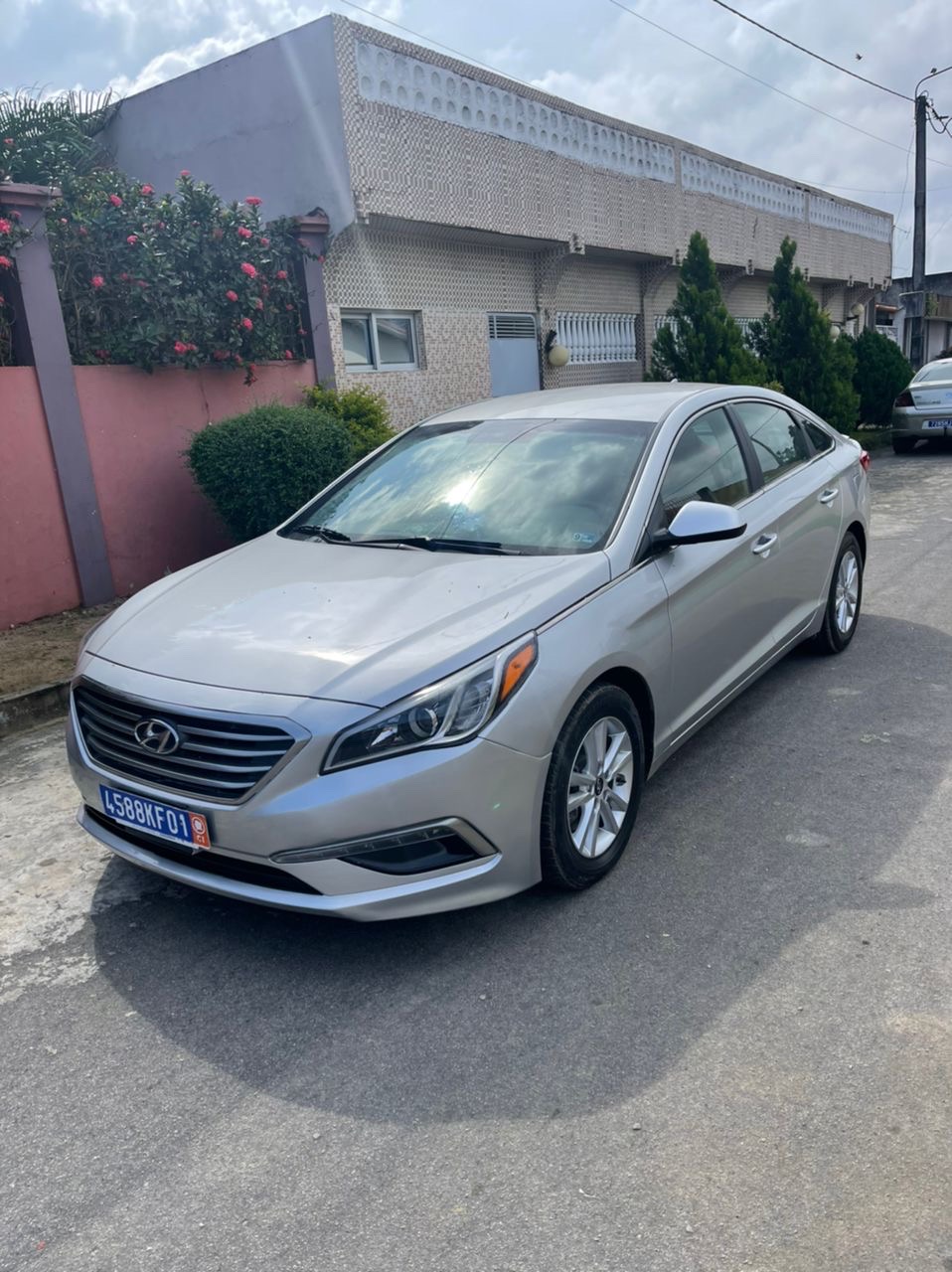 HYUNDAI SONATA