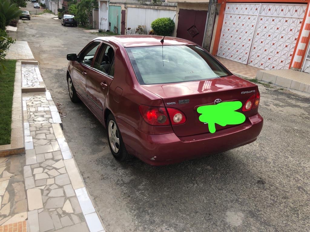 TOYOTA COROLA