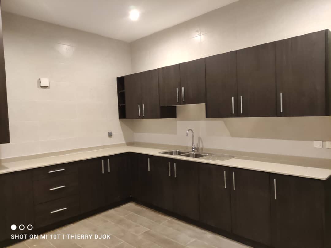 VENTE D'UN DUPLEX 8 PIÈCES AVEC PISCINE A LA RIVERA FAYA