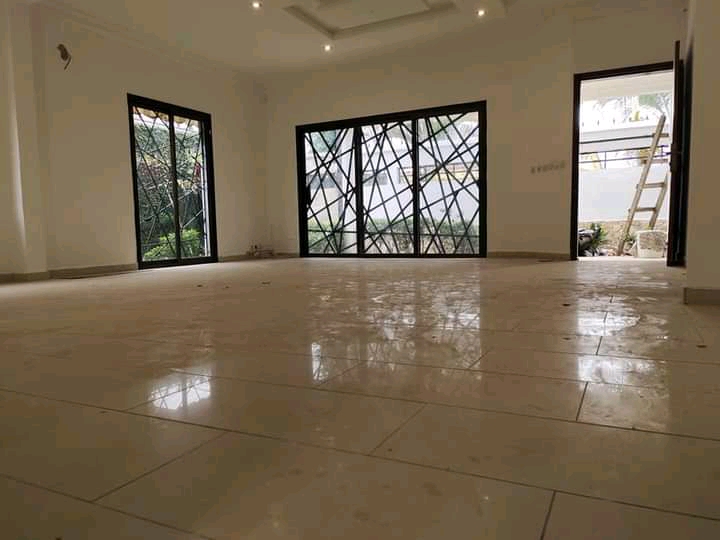 VENTE DE DUPLEX 6 PIÈCES A LA RIVERA SIPIM TUILERIE ( PROCHE DE BELLE CÔTE)