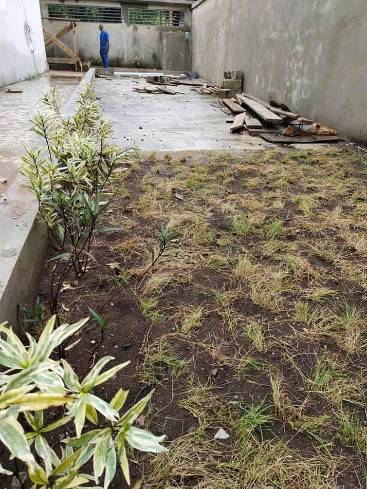 VENTE DE DUPLEX 7 PIÈCES  HAUT STANDING A LA RIVERA ABATTA