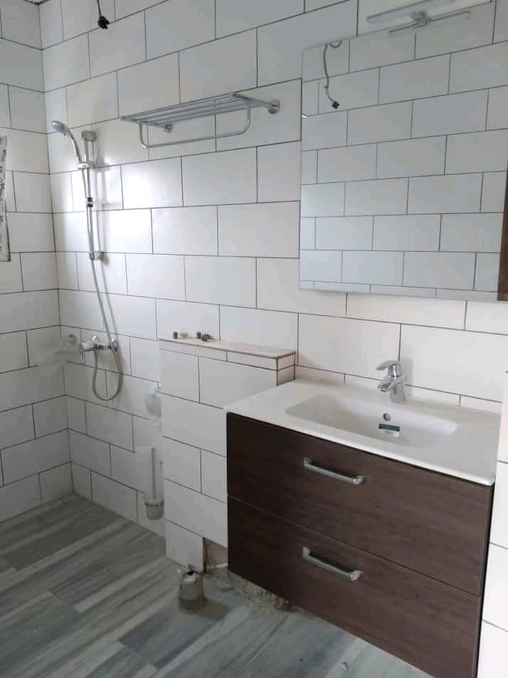 VENTE DE DUPLEX 7 PIÈCES AVEC PISCINE ET SOUS SOL A BINGERVILLE