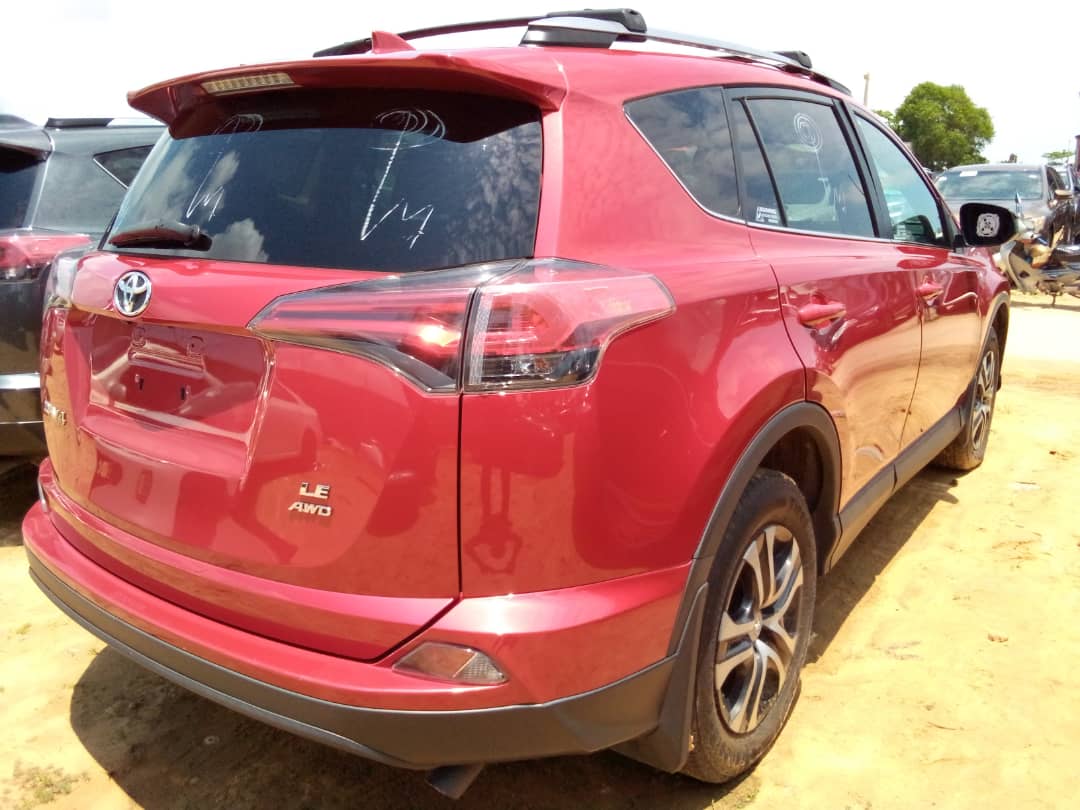 Toyota RAV4 2017
