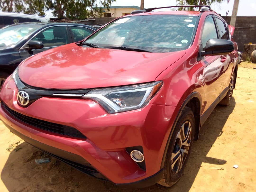 Toyota RAV4 2017