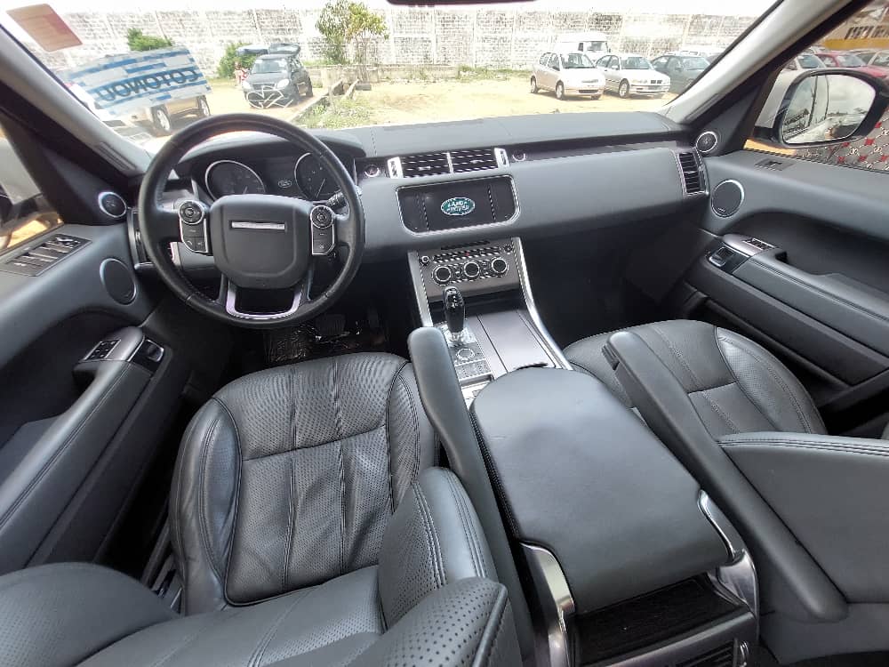 Sublime RANGE ROVER SPORT