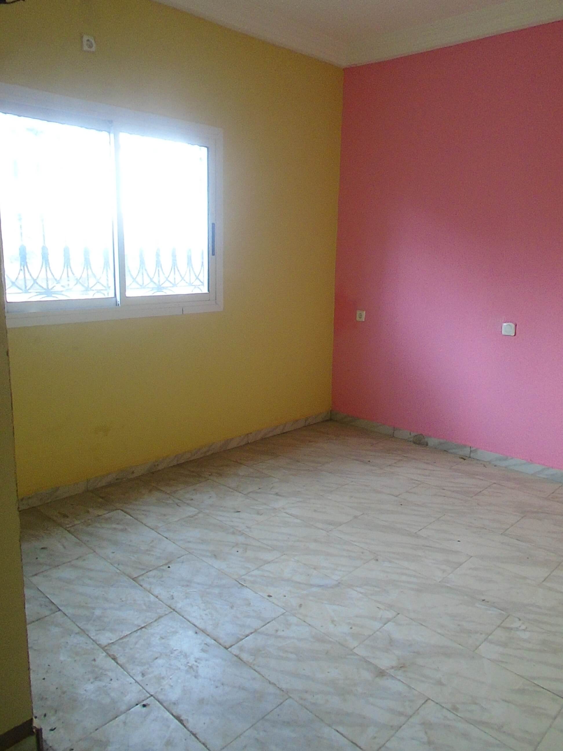 Joli Appartement 3 chambres 3 douches à louer à Logpom