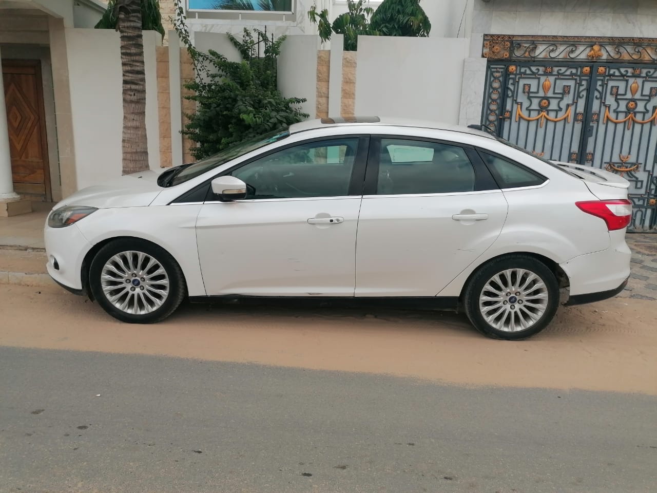 FORD FOCUS TITANIUM 2013