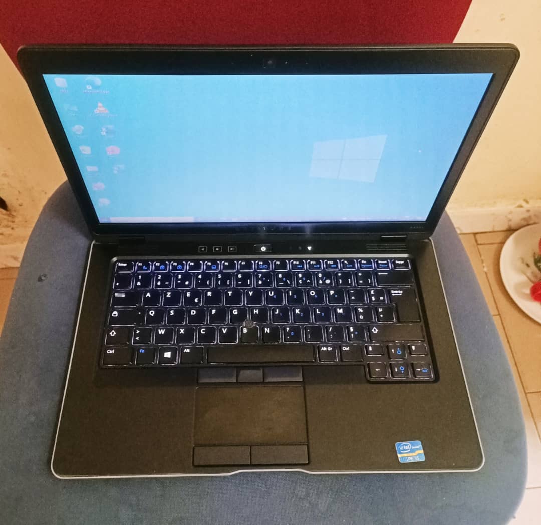 Dell latitude 640u core i5 Dell latitude 640u core i5