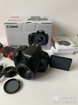 Canon EOS 700D