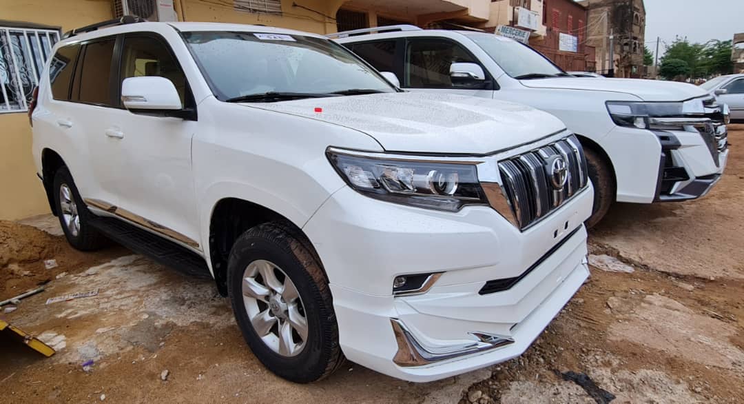 entreprise AKDR mali automobile vente achat location partenariat Toyota TXL essence automatique formant 2021