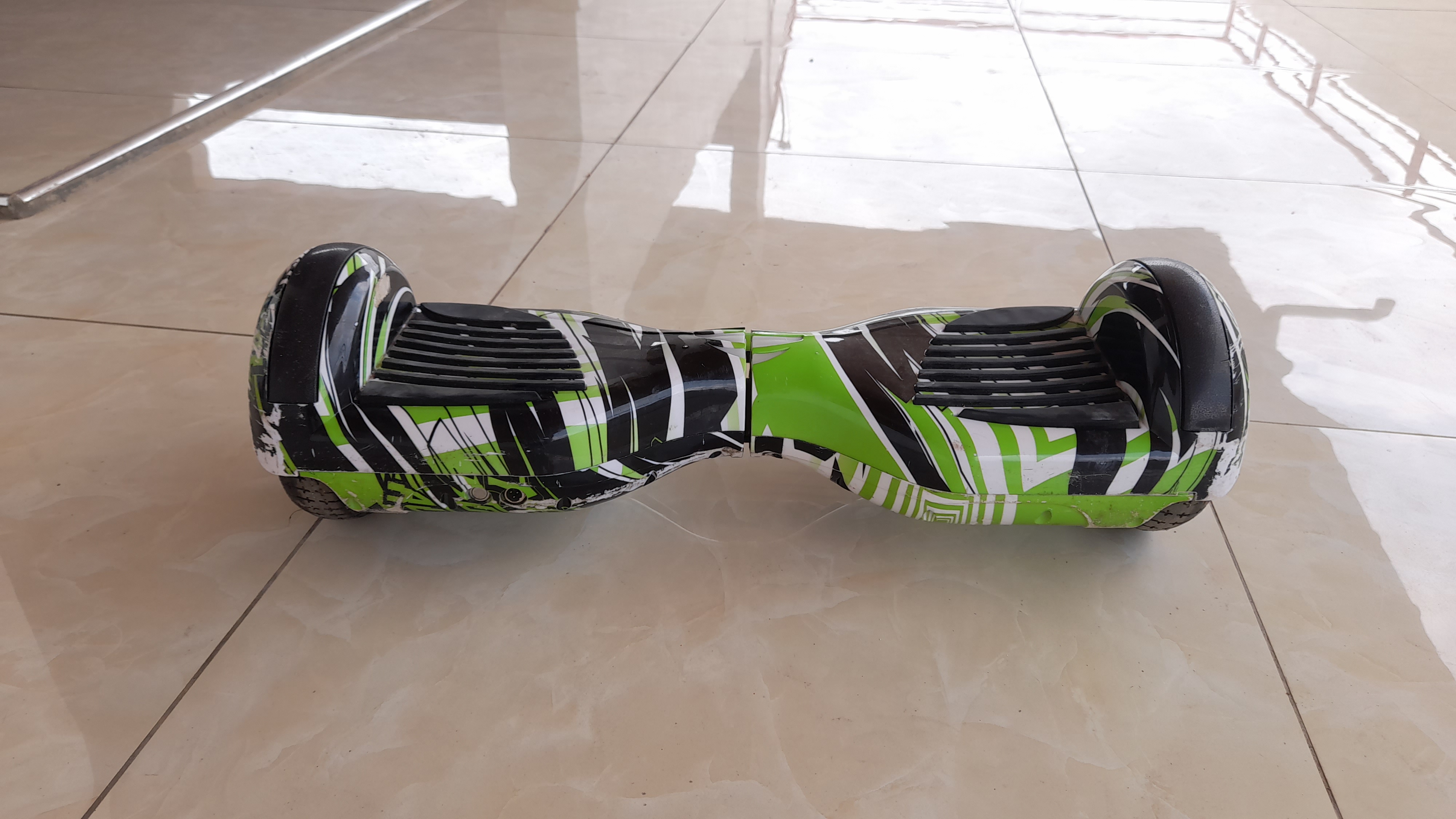 over board couleurs militaire