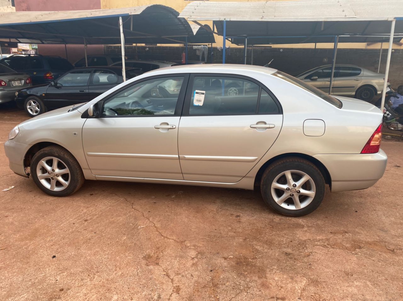 Entreprise AKDR mali automobile vente achat location partenariat Toyota alpha 2005 très très propre moteur impeccable kilométrage faible 4 500 000 à discuter jusqu'à la plaque déjà provisoires troc possible contact 76326546/69777978