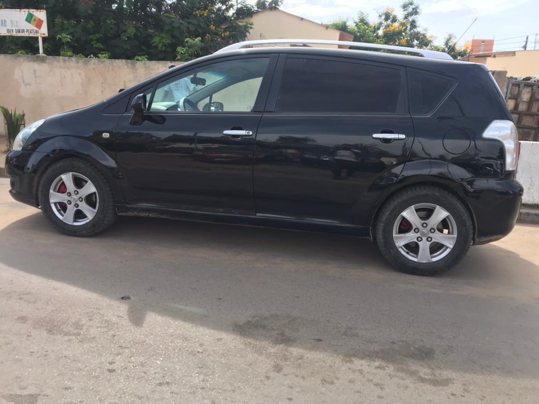 TOYOTA  VERSO 2010 A VENDRE