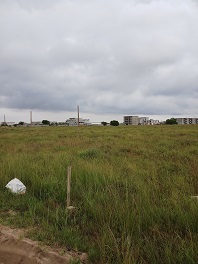 Terrain en bordure de mer  sur la route de Grand Bassam