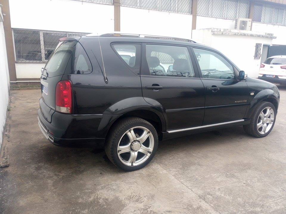 SUV REXTON A LOUER AVEC OU SANS CHAUFFEUR