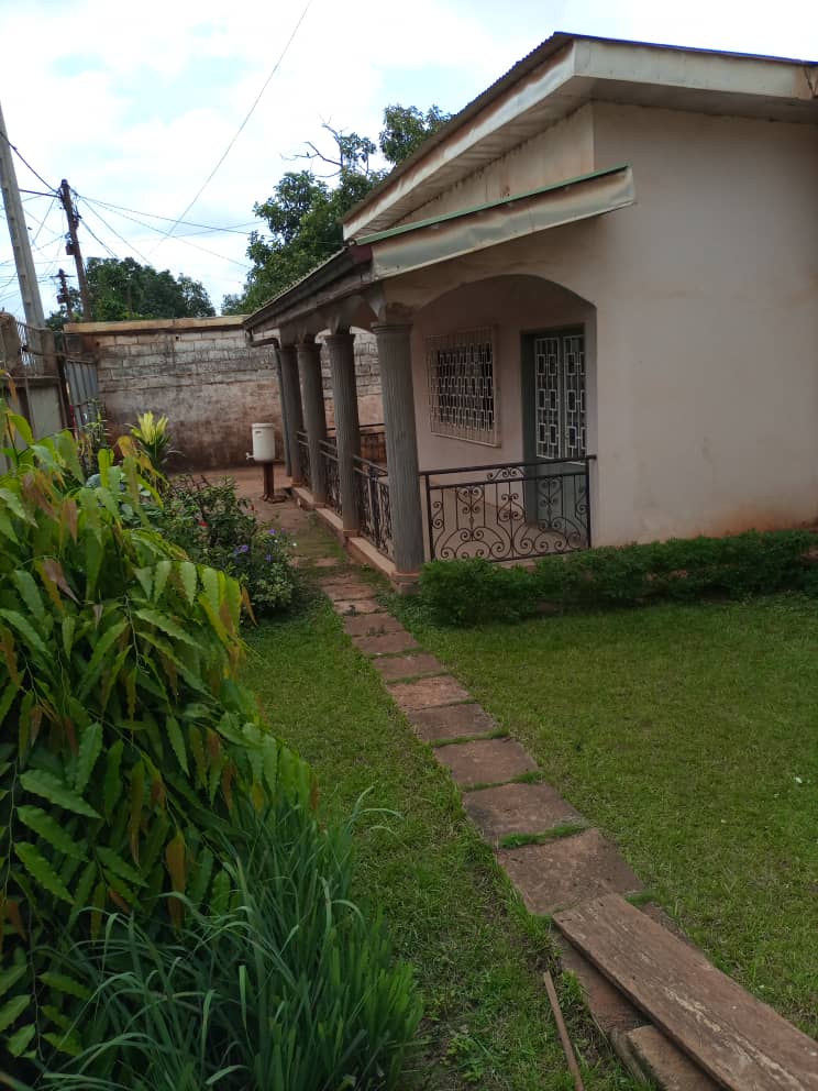 belle villa avec dépendance a vendre