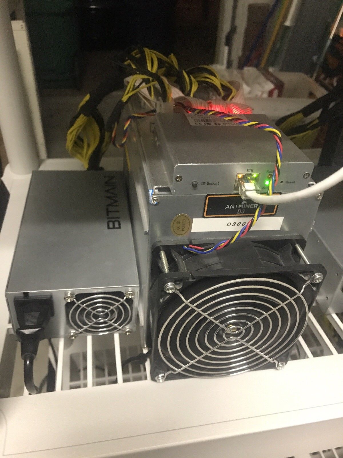 Antminer S9 14TH + Supply Unit, Antminer L3+, Antminer S19J Pro 100Th/s Antminer S9 14TH + Supply Unit, Antminer L3+, Antminer S19J Pro 100Th/s