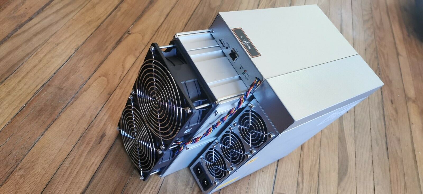 Bitmain Antminer KA3 (166Th) 3154W + PSU Bitmain Antminer KA3 (166Th) 3154W + PSU