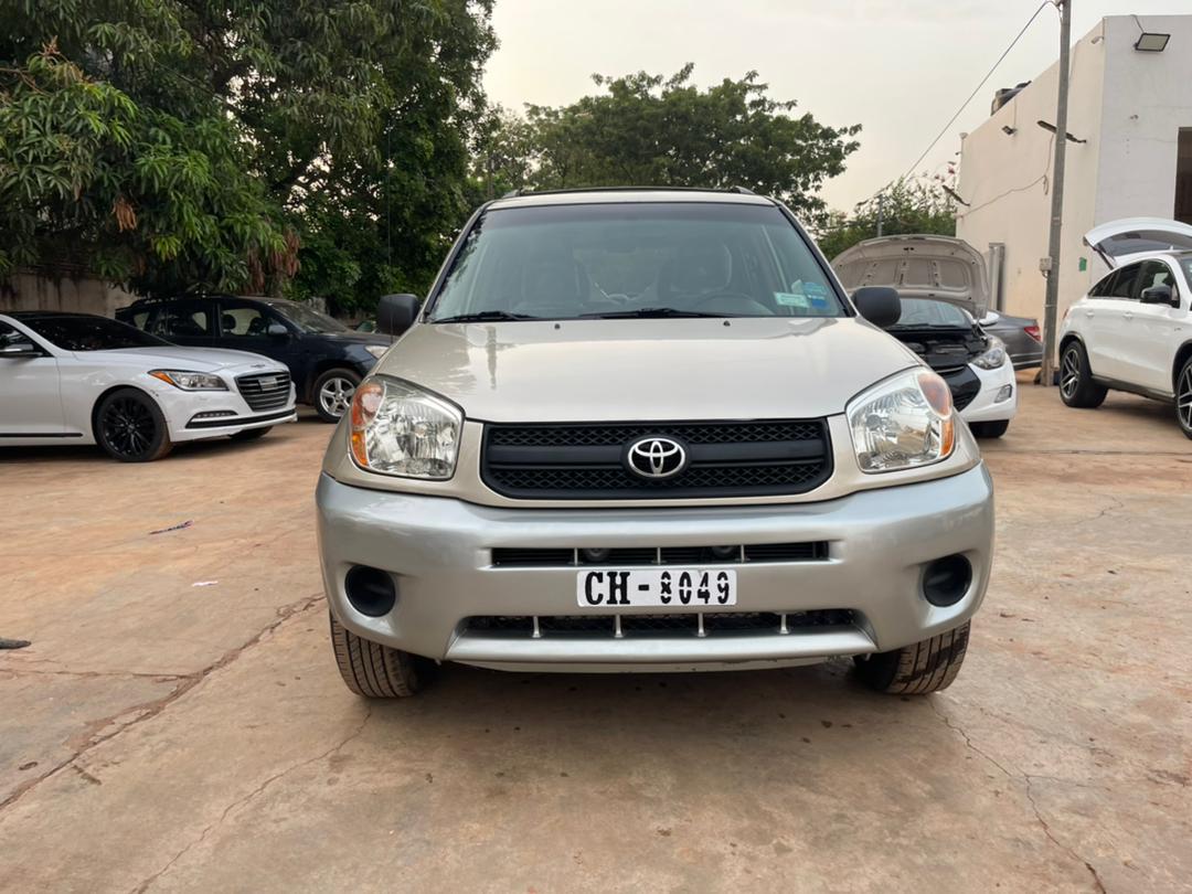 Entreprises AKDR mali commerce général international Toyota rav4 2005 essence bien climatisé automatique 5 500 000 à discuter jusqu'à la plaque troc possible contact 76326546/66326546