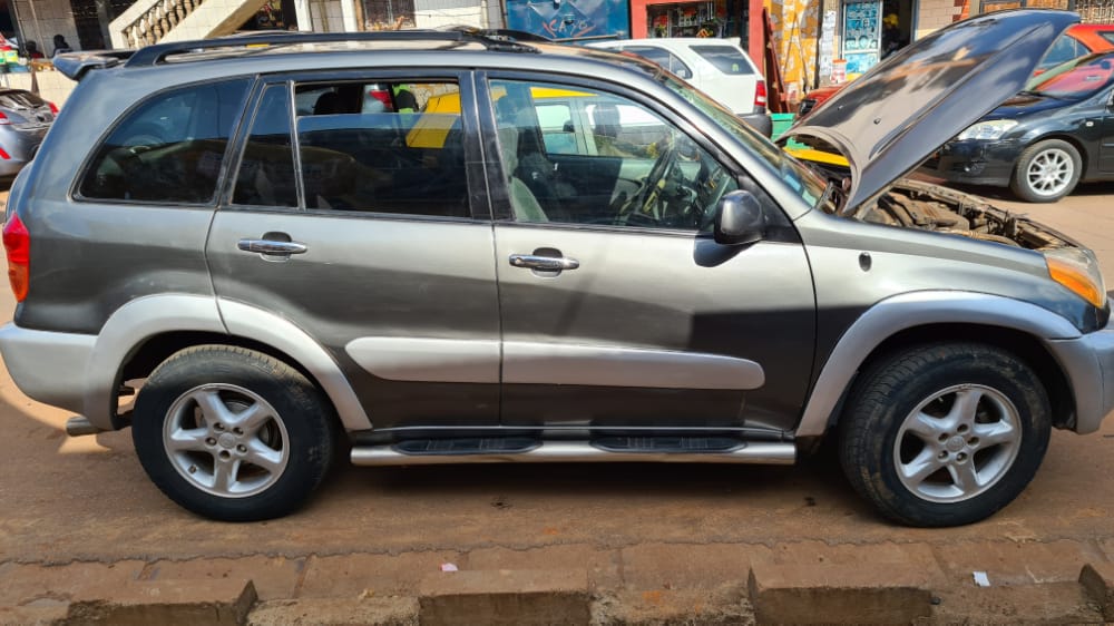 Toyota RAV4 année 2003 Toyota RAV4 année 2003
