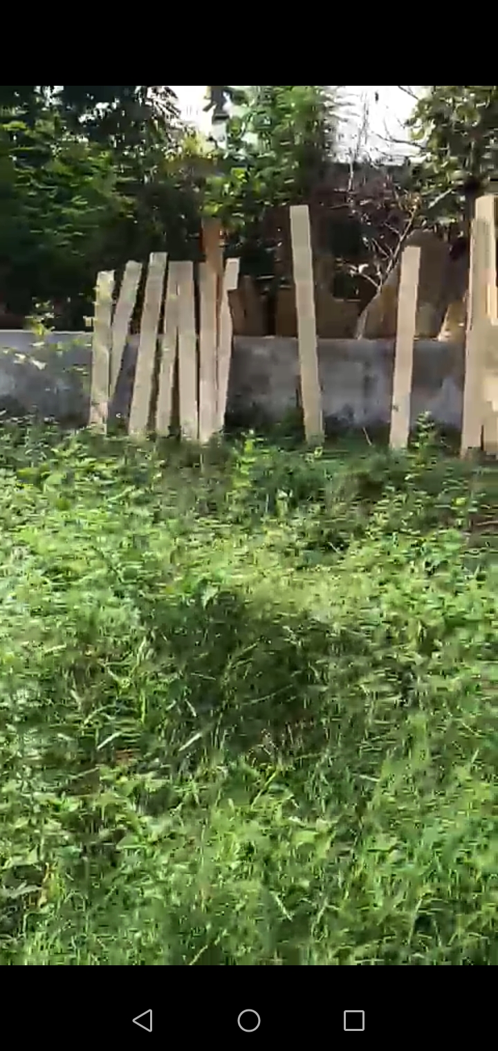 Terrain commercial en vente à yopougon