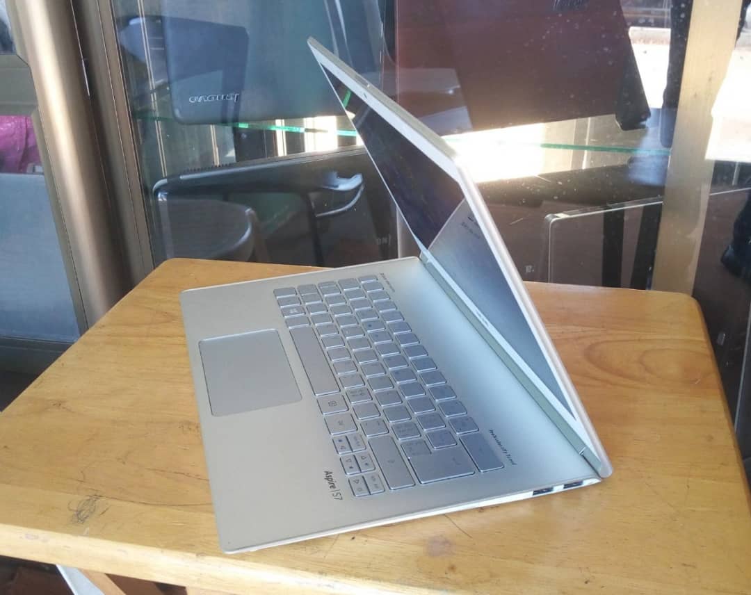 ACER Aspire S7 Core i5 Ultra Slim Tactile