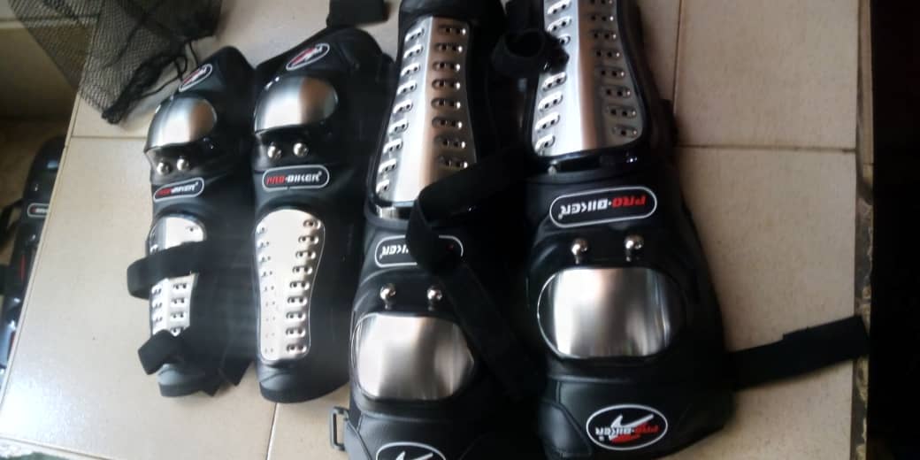 ÉQUIPEMENT  DE MOTARD