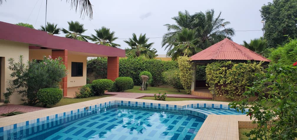 Location d’une maison à piscine et jardin Location d’une maison à piscine et jardin